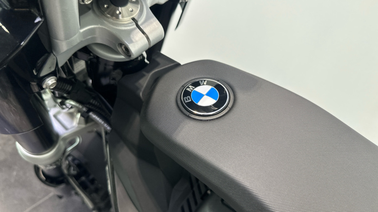 BMW CE 02 AM